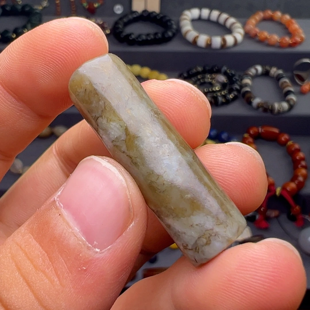 和田玉（糖玉）未镶嵌颈饰