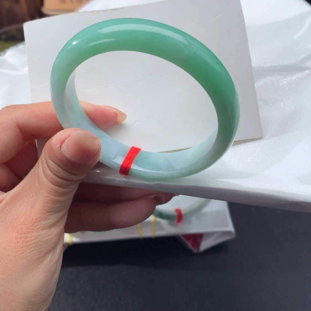 翡翠未镶嵌手镯纯天然缅甸翡翠