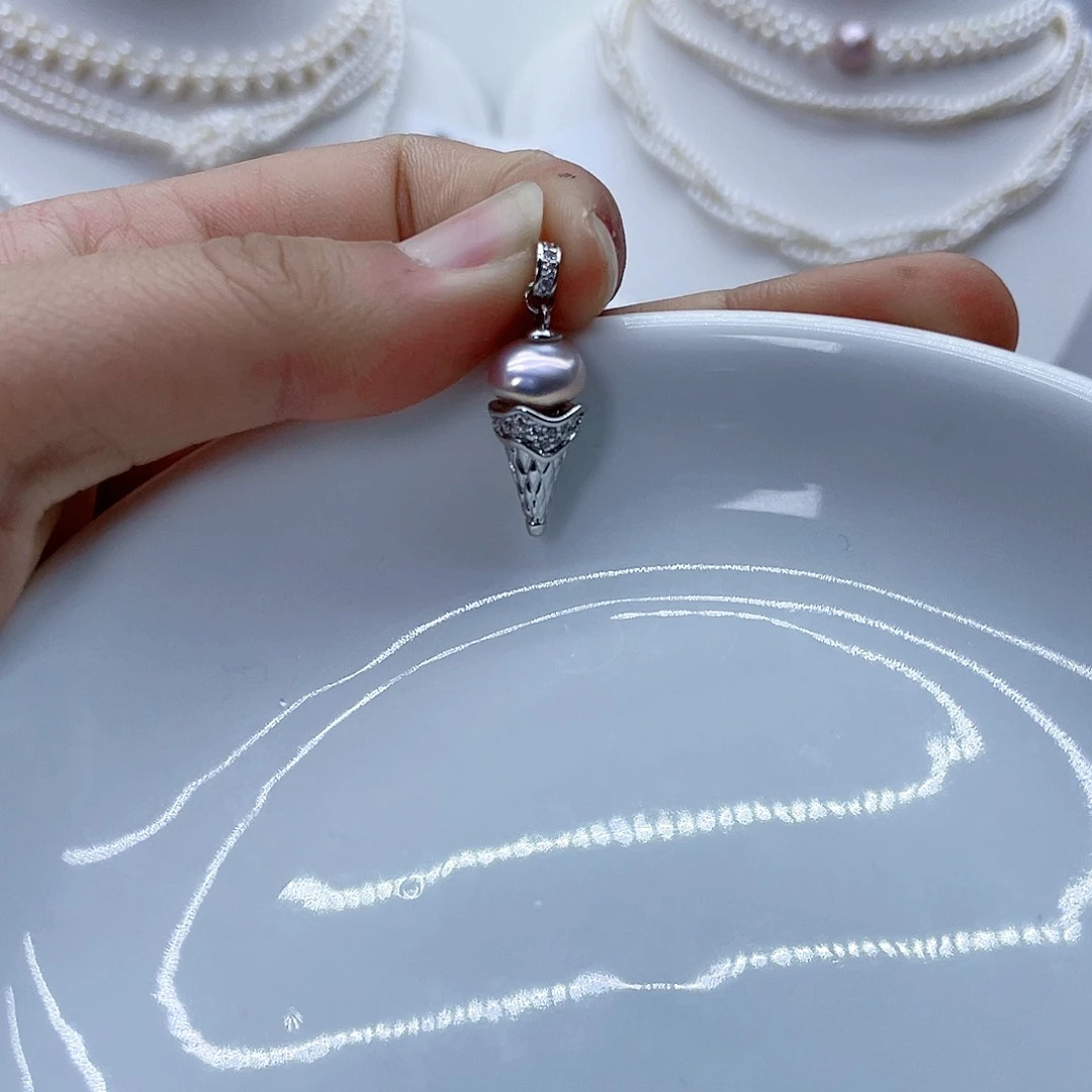 颈饰钛钢淡水珍珠