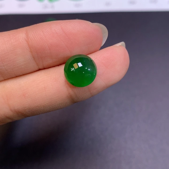 翡翠挂件未镶嵌10.48-10.55-4.83