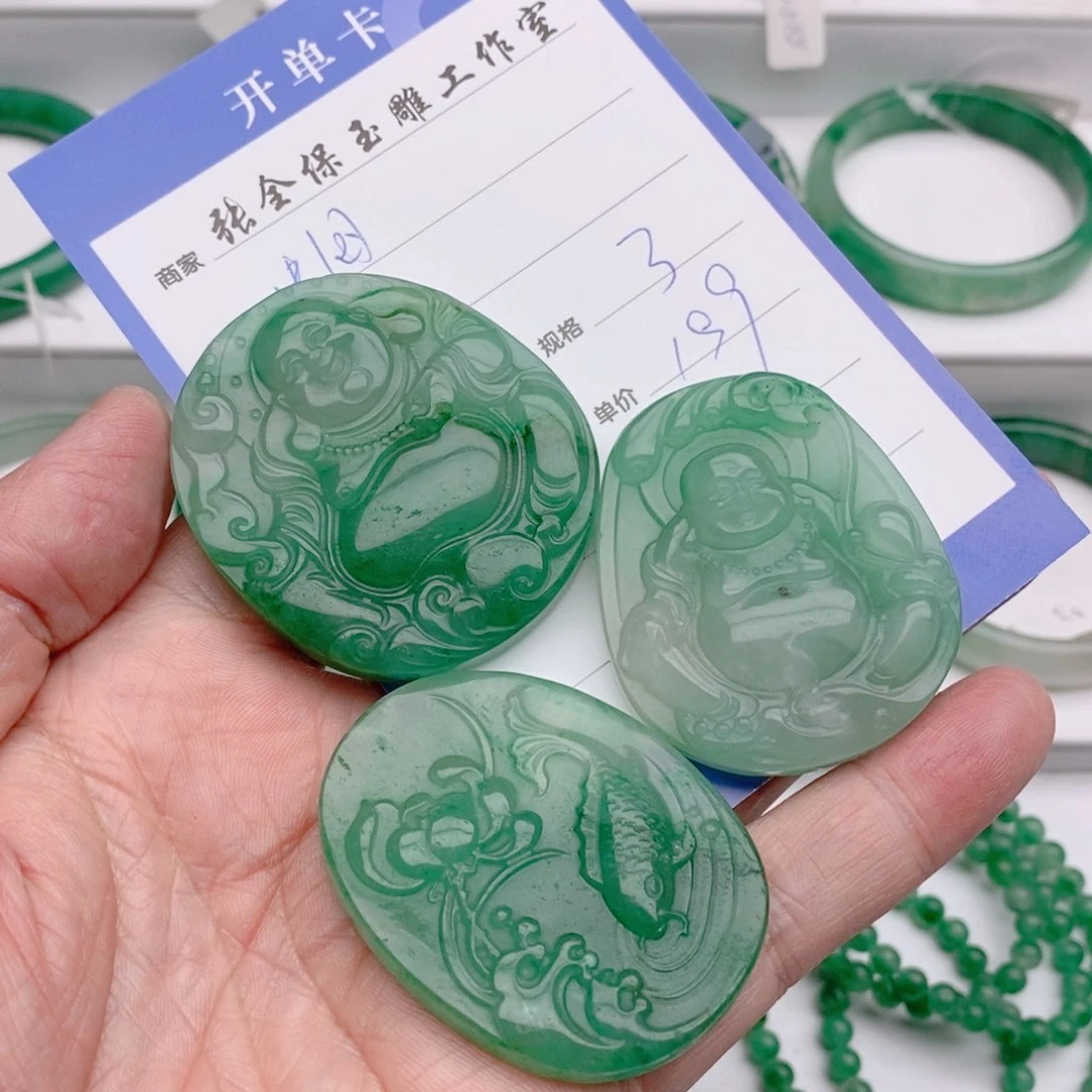 石英质玉颈饰未镶嵌蝈***过