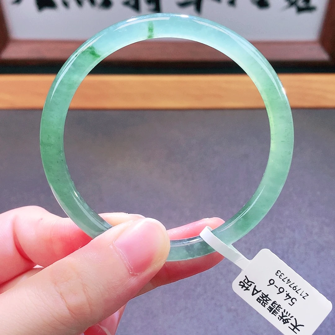 翡翠未镶嵌手镯天然翡翠