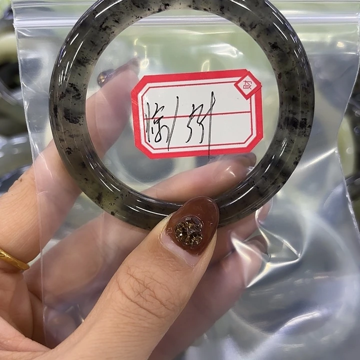 惊***蛰蛇纹石玉未镶嵌岫玉手镯