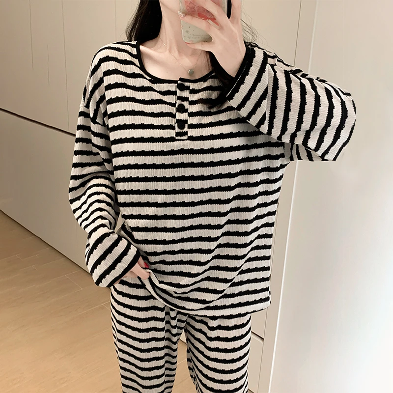 Meng luan/梦鸾春秋新款简约黑白条纹长袖睡衣女带胸垫家居服套装