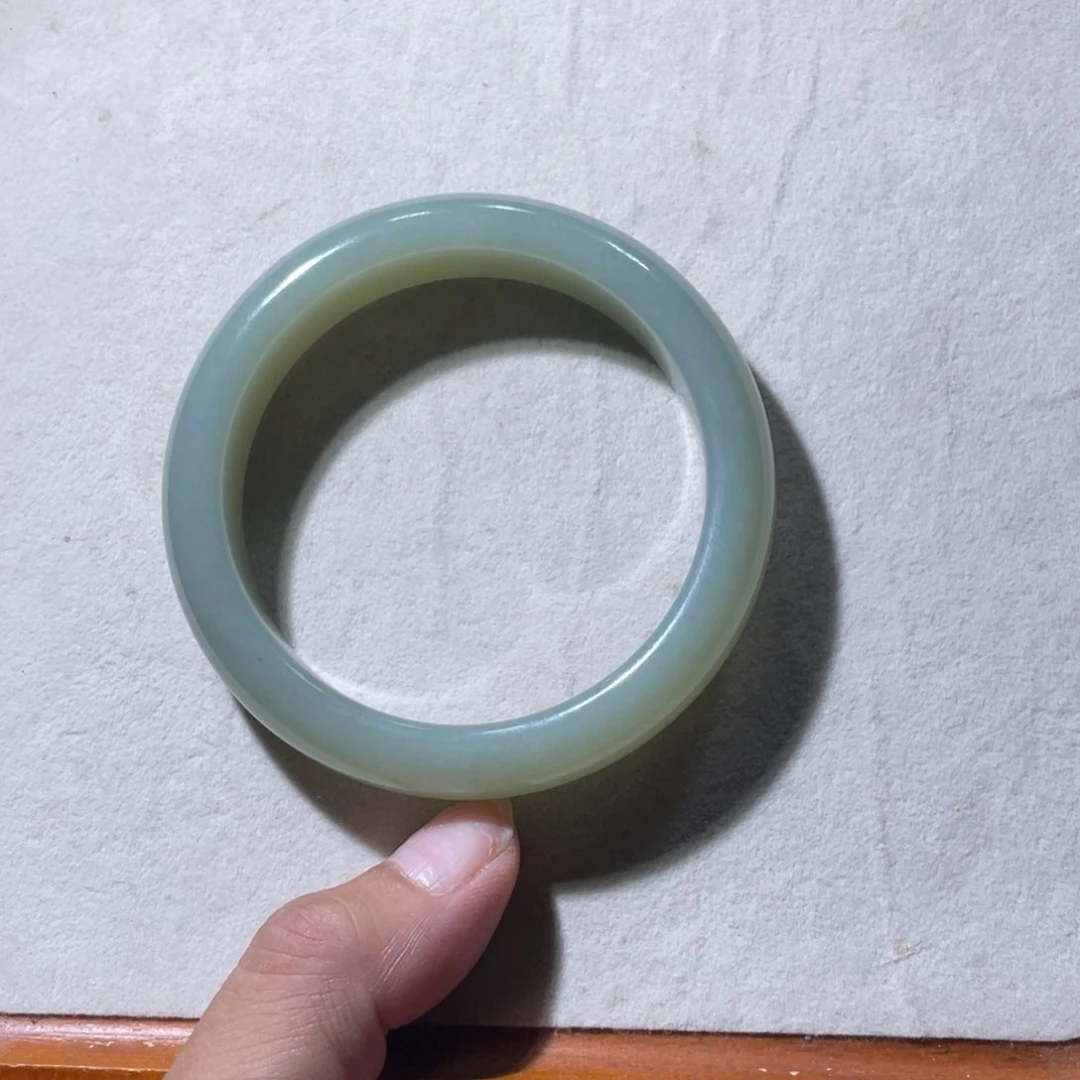 和田玉（糖玉）手镯未镶嵌朵*侠