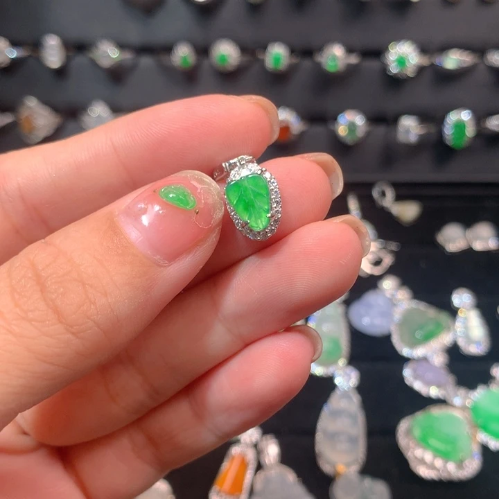 翡翠银S925镶嵌耳饰提溜