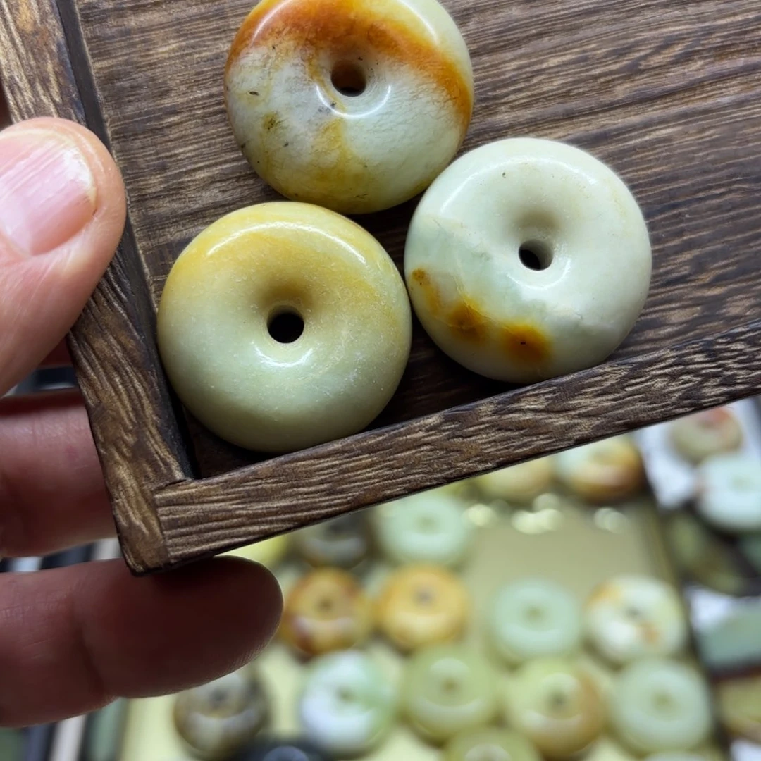 岫玉岫玉平安扣未镶嵌