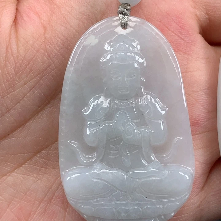 颈饰未镶嵌翡翠大日如来