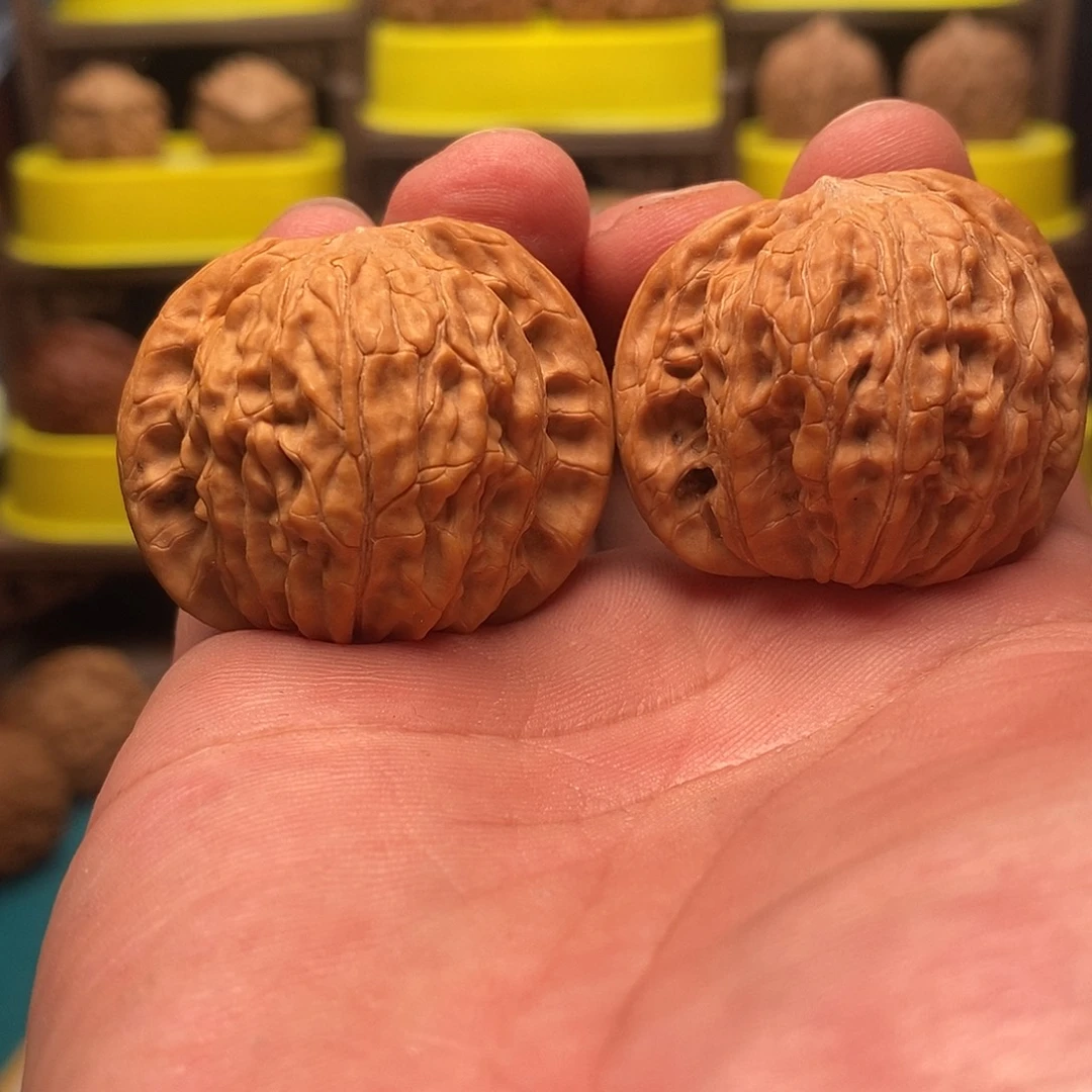 文玩核桃吊坠磨盘