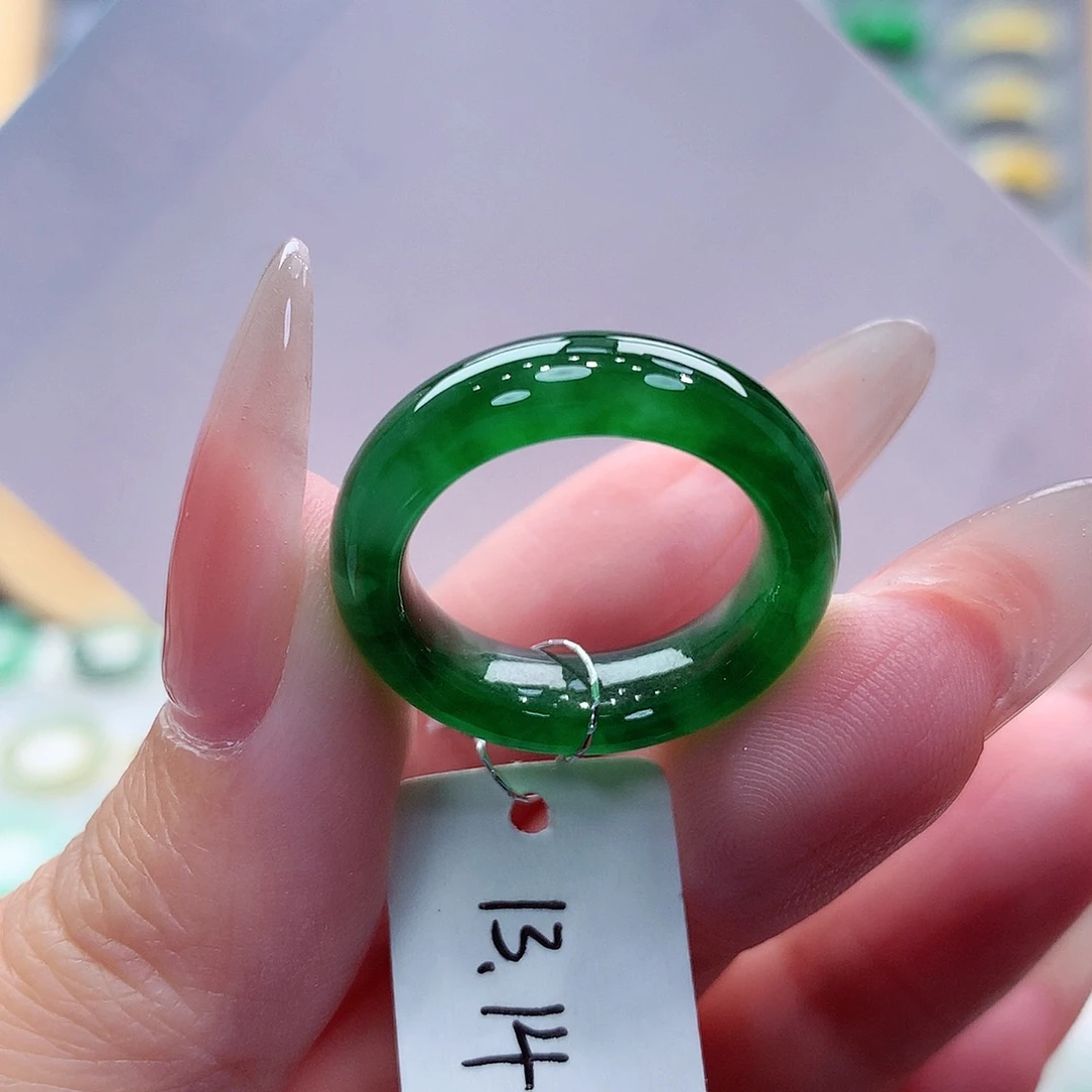 3***4翡翠未镶嵌戒指缅甸A货