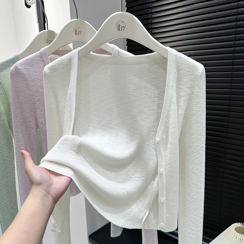 简约日常百搭V领针织薄款小开衫2025秋季新款柔软亲肤外搭上衣女