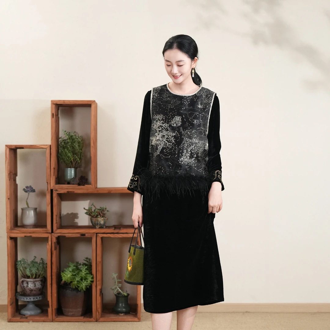 布符新中式「山水绣可拆驼鸟毛马甲」2026年春季新品女装NCMJ56