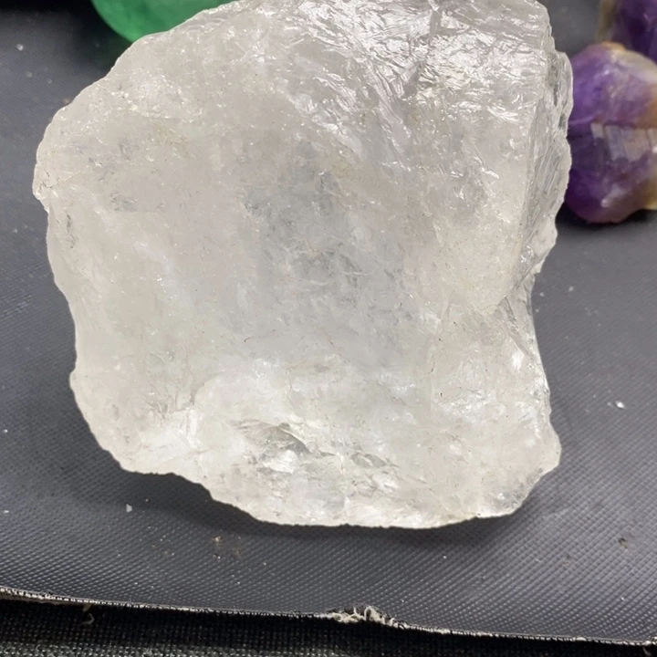 云***莉水晶珠宝半成品未镶嵌