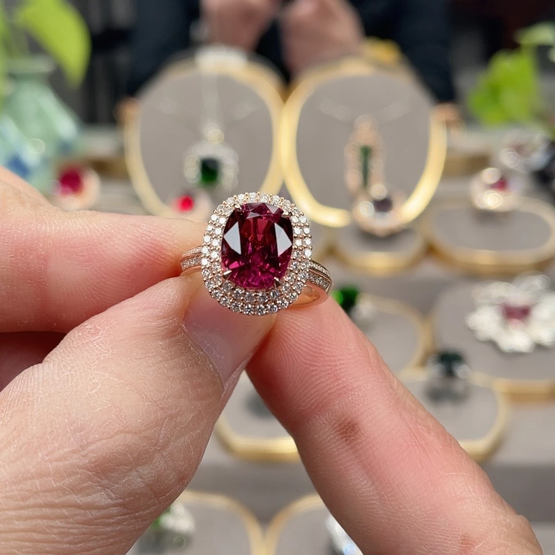 碧玺戒指18K金镶嵌3.68ct