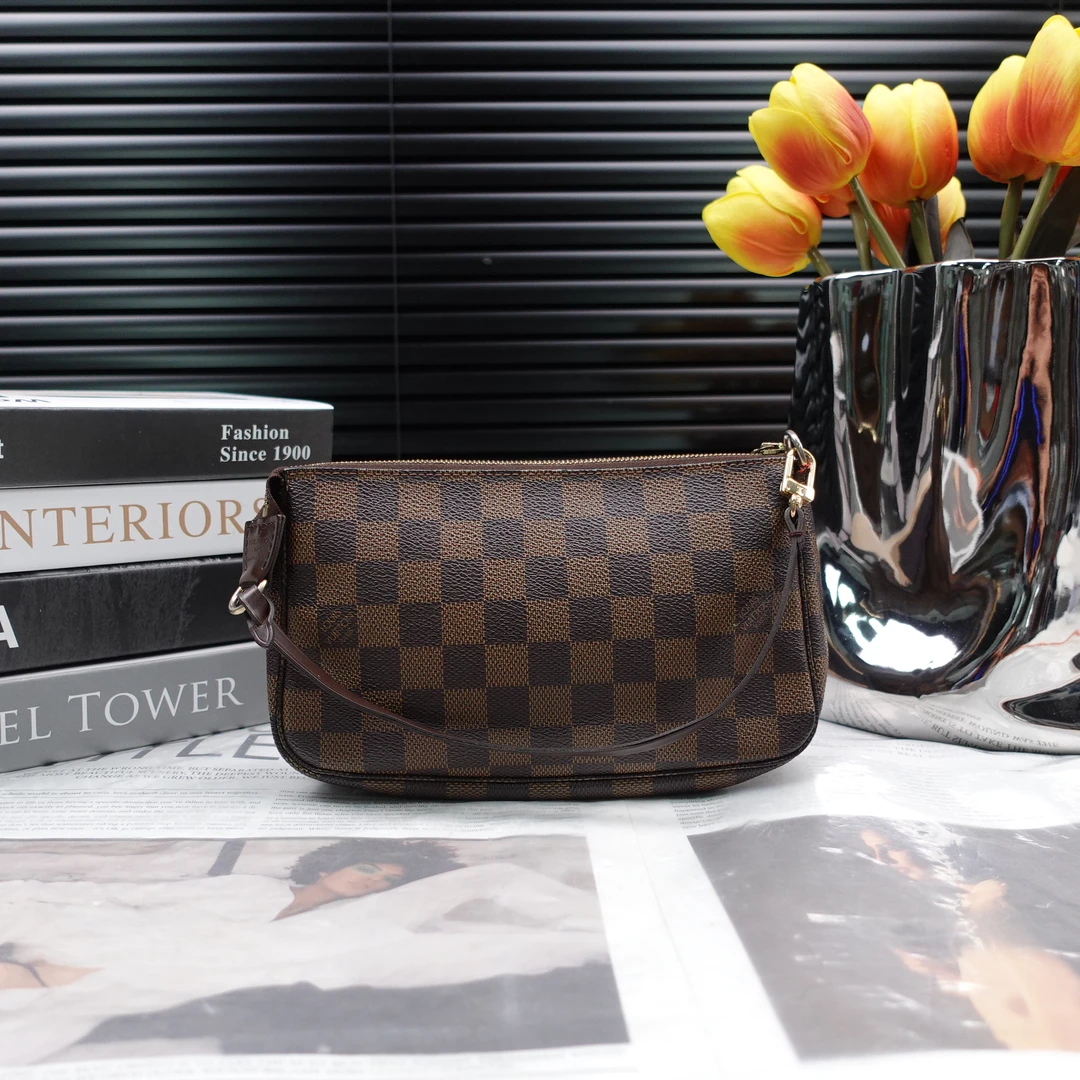 95新 LouisVuitton/路易威登 单肩包/T10231420