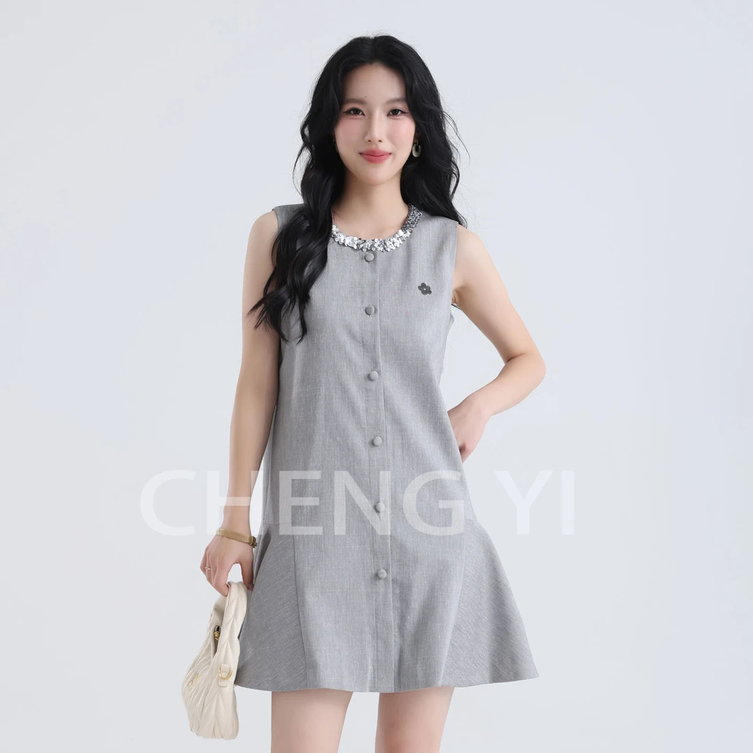 灰色圆领亮片领口高级感气质小香风连衣裙女短款夏季新款A字裙子