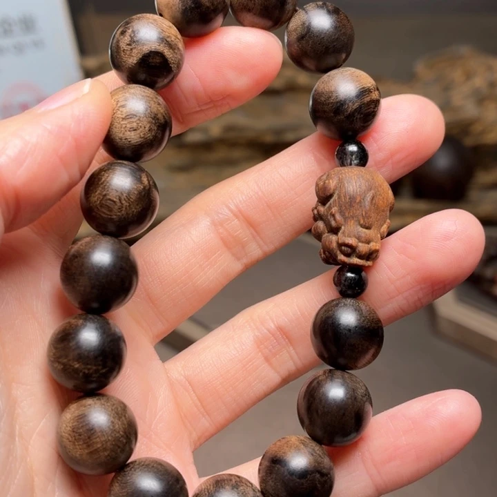 手串沉香越南芽庄帝王紫棋瘤疤1.2+貔貅沉香木雕配饰