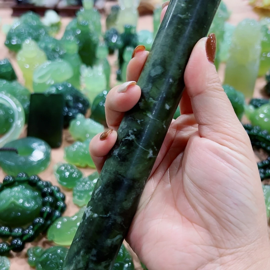 蛇纹石玉未镶嵌擀面
