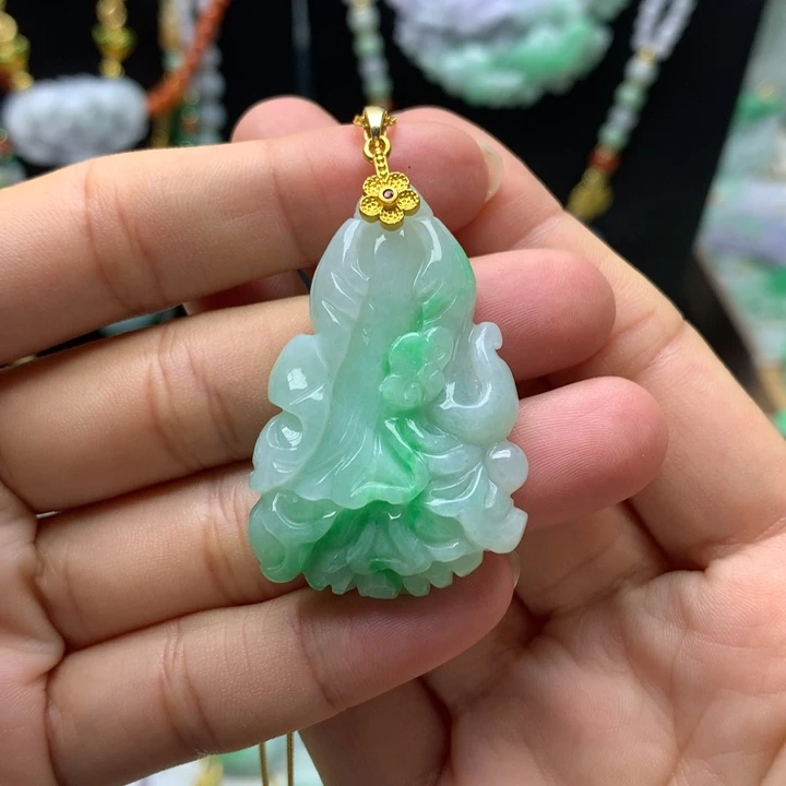 颈饰未镶嵌翡翠翡翠