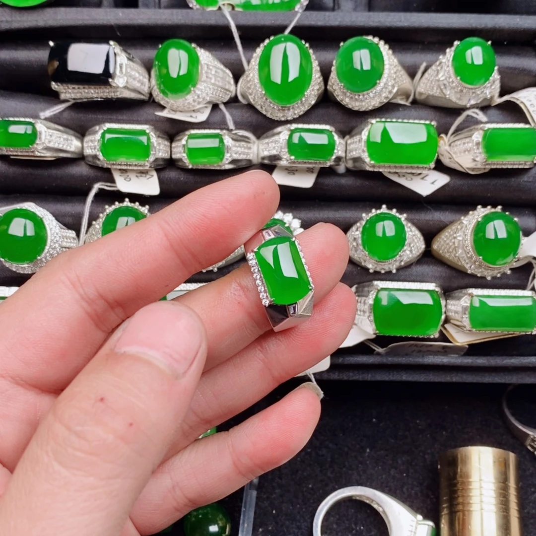 未镶嵌戒指翡翠越****8天然翡翠