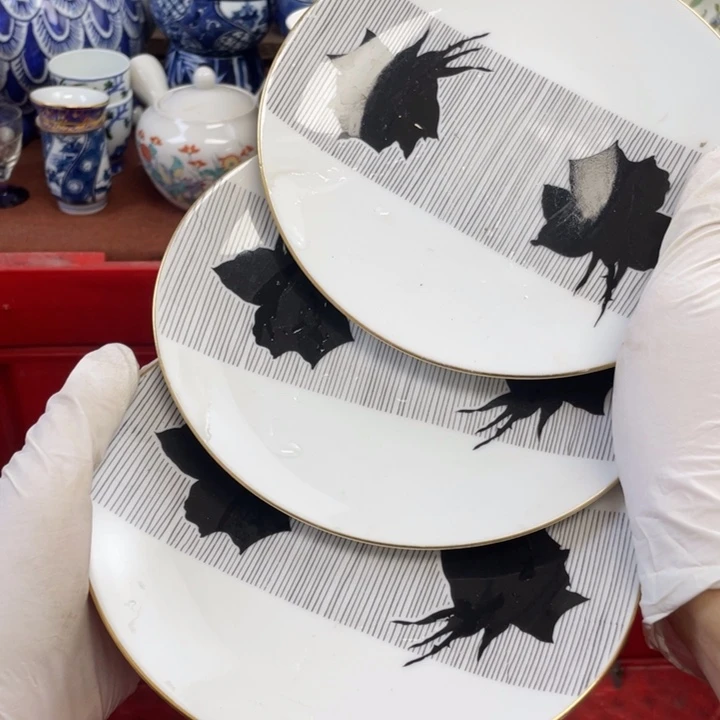 他家瓷器真美…开播了