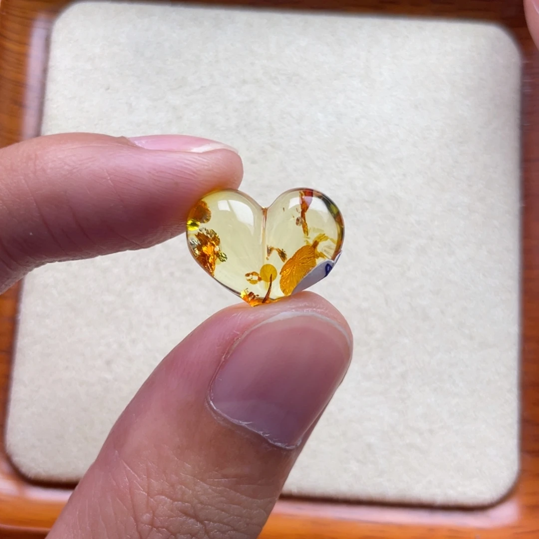 琥珀未镶嵌裸石蜜蜡