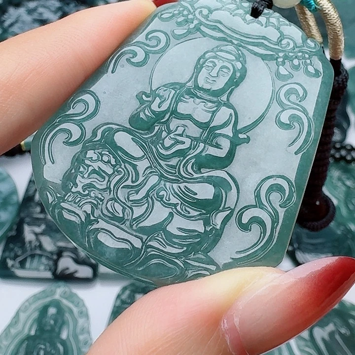 翡翠未镶嵌颈饰天然的A货翡翠多样性发其一