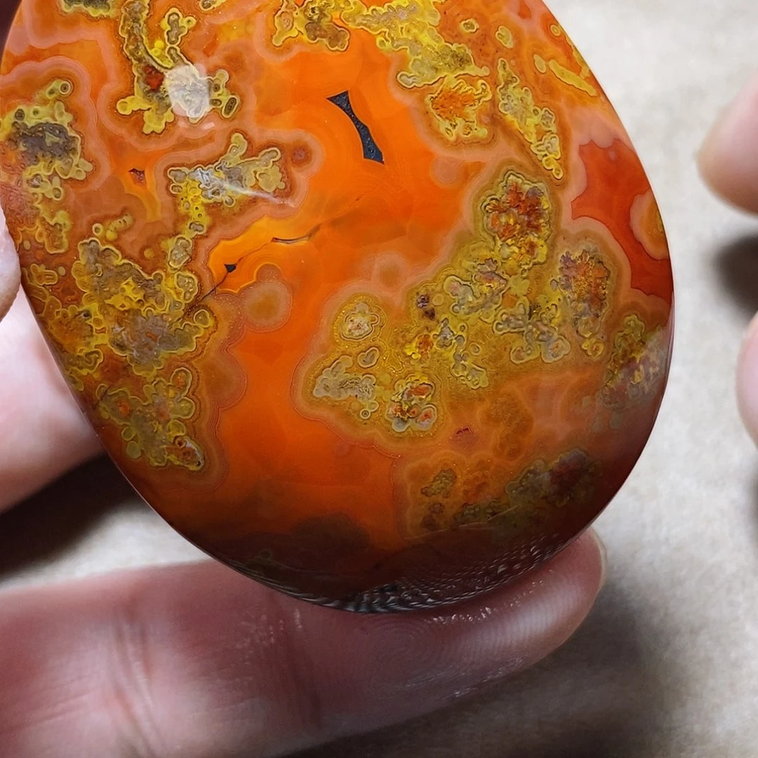 玛瑙/玉髓颈饰未镶嵌奥****奇