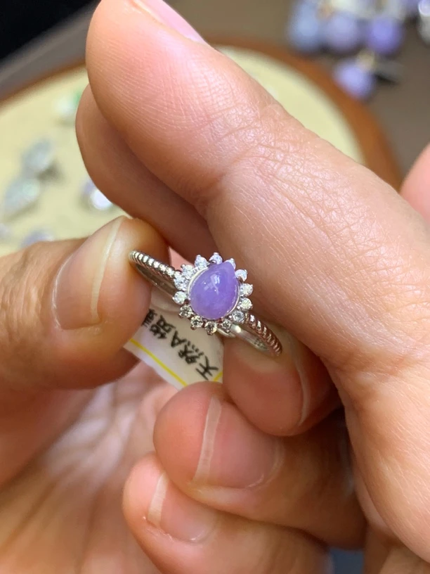 蛋面戒指2.10天然A货翡翠