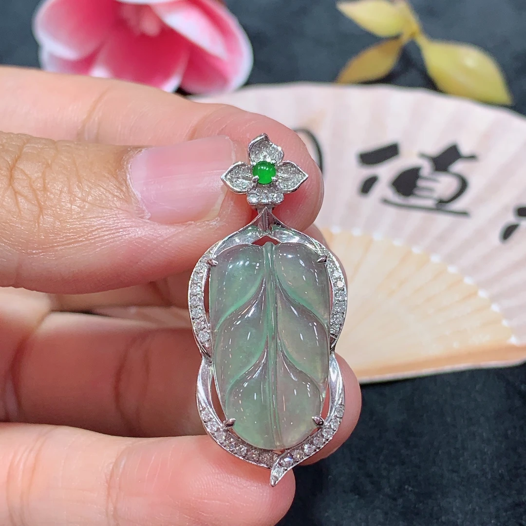 18k金天然A货翡翠晴底树叶吊坠经典轻奢时尚气质
