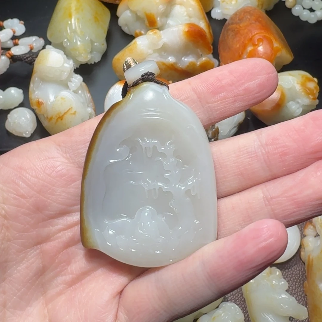 和田玉（子料）未镶嵌挂件