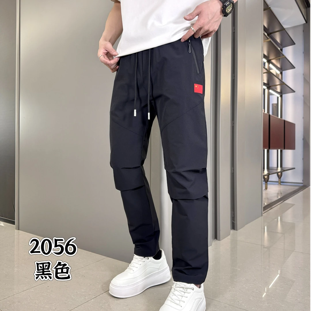 冲锋裤子男士2025早春新款轻奢运动员红旗标软壳户外防风直筒男裤