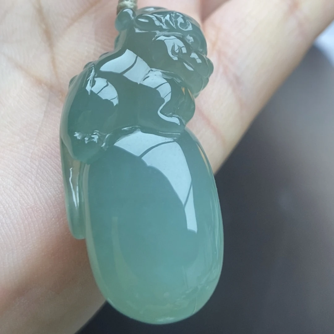 翡翠未镶嵌颈饰吊坠24