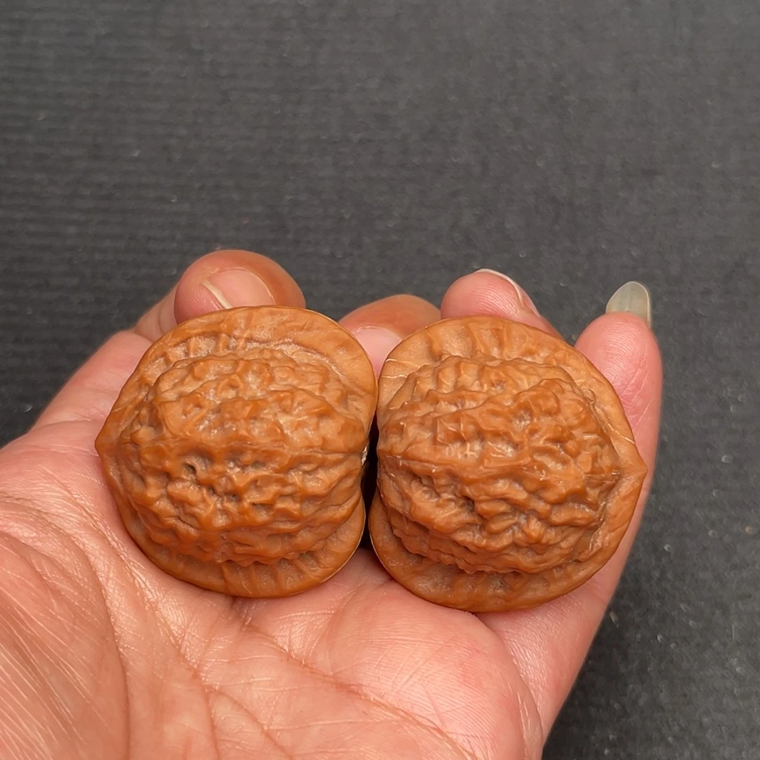 把件桃核36×33全品头茬瓷娃娃XM3473