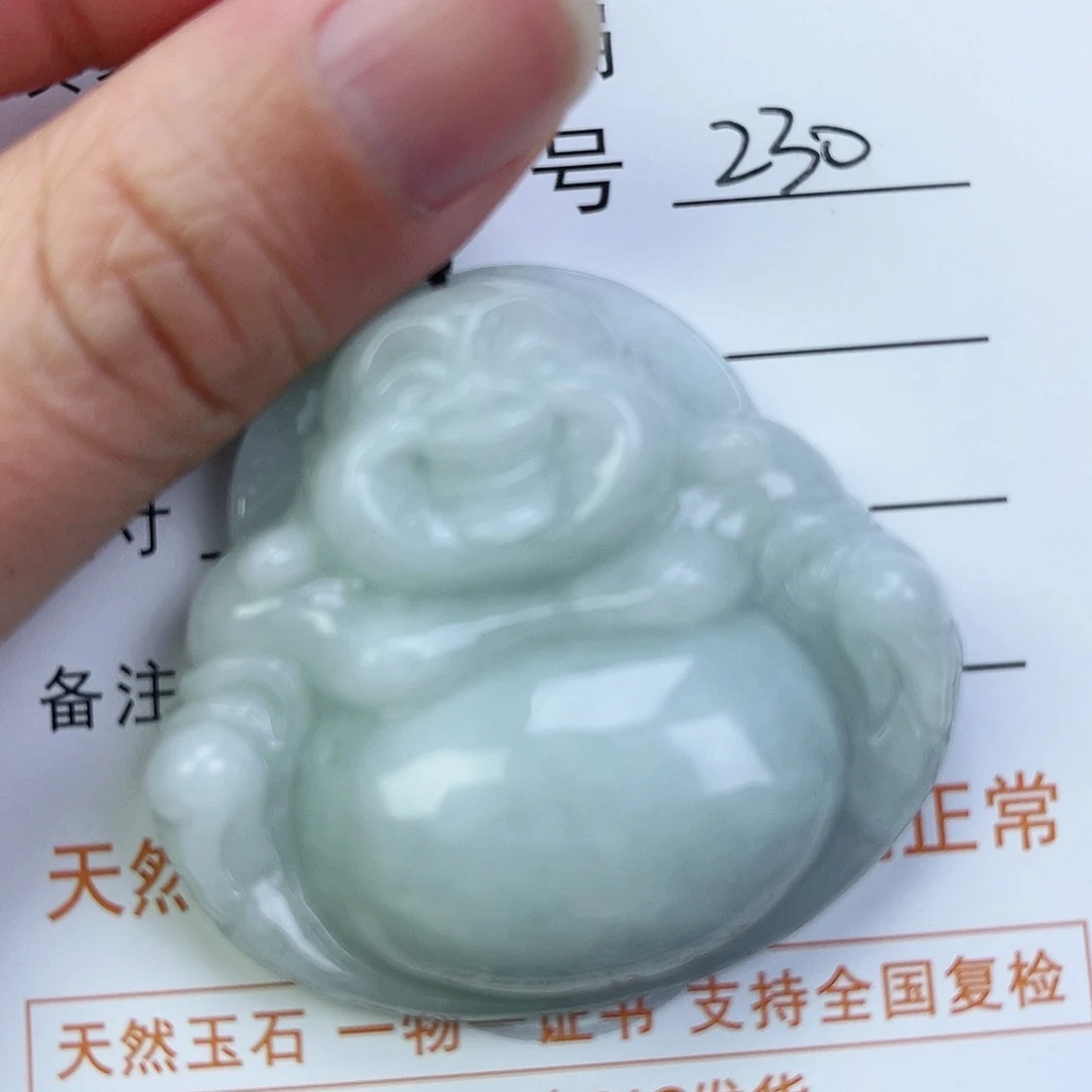 翡翠颈饰未镶嵌佛公