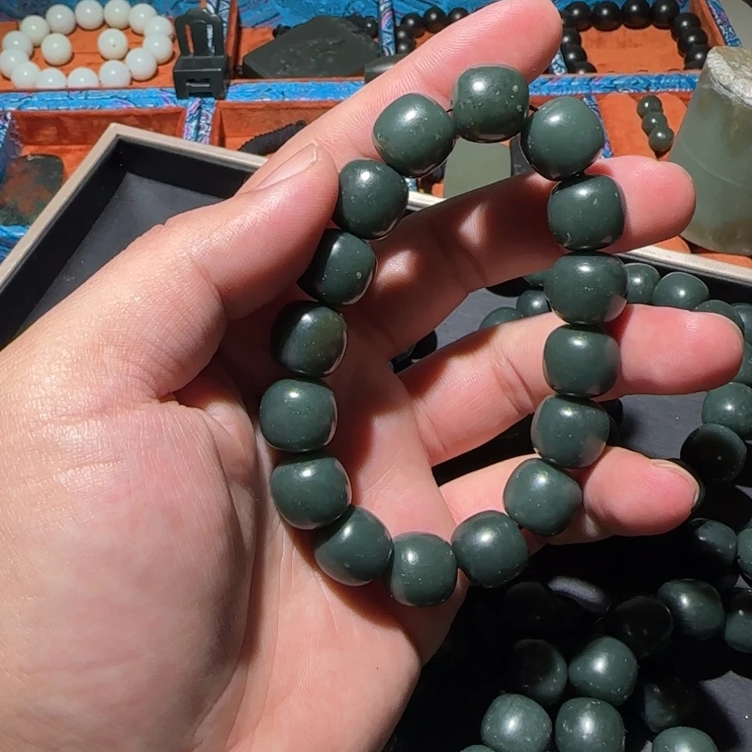 和田玉未镶嵌手链