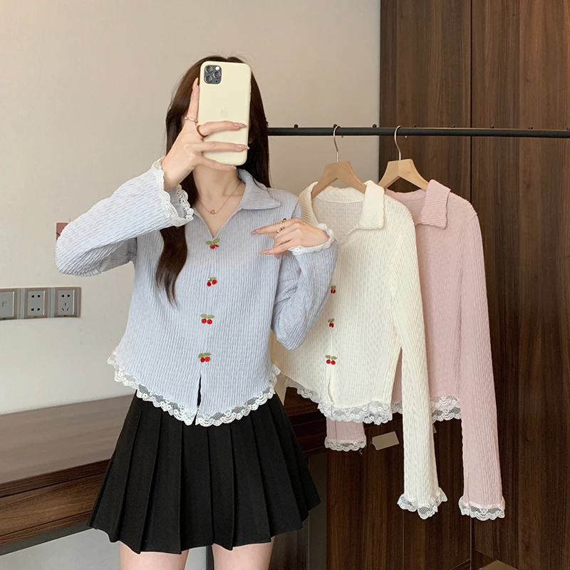 2025秋装新款胖mm大码女甜美拼接蕾丝花边樱桃别致长袖上衣21567