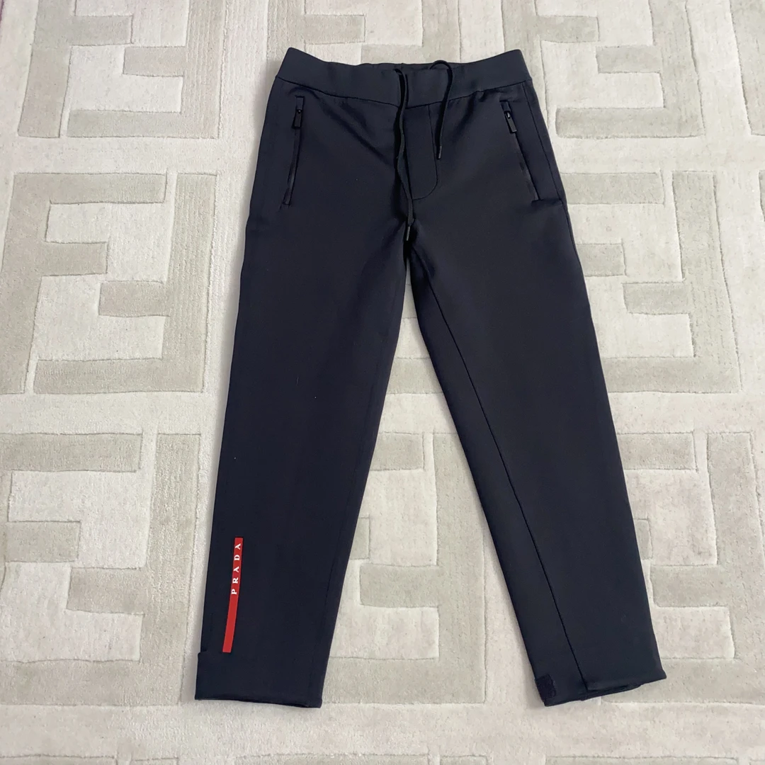 95新 Prada/普拉达 麦殿/裤子L码黑色/241209YSJYS01