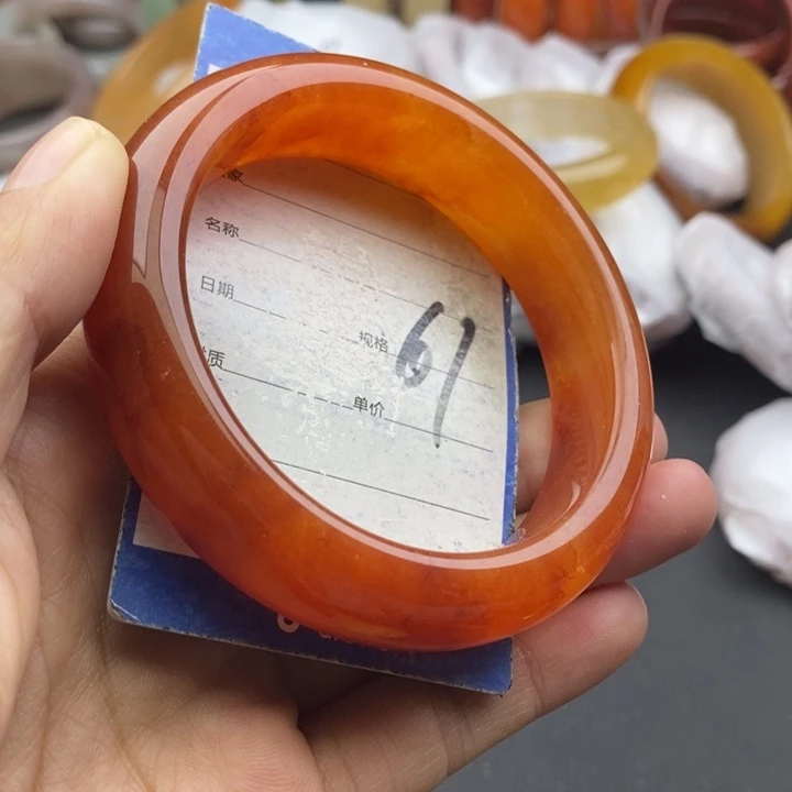 石英质玉未镶嵌手镯