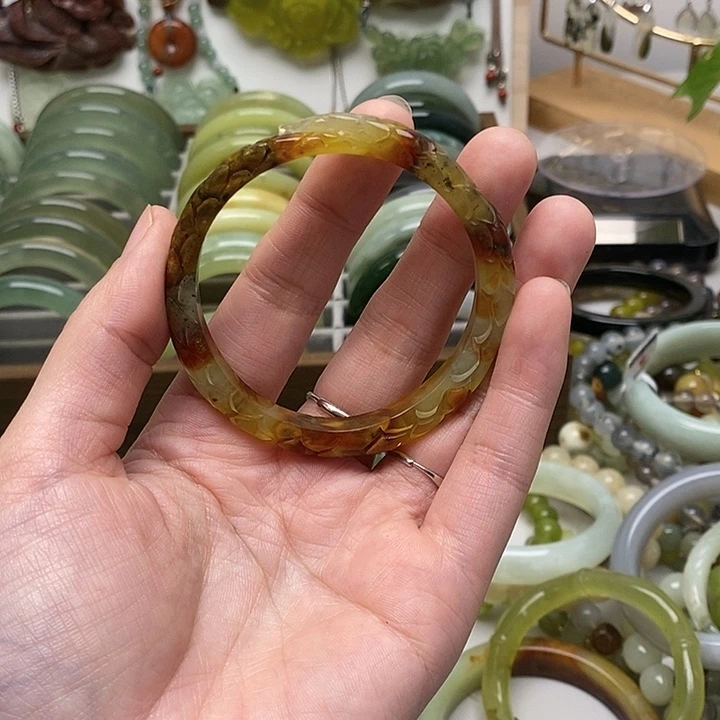 蛇纹石玉手镯未镶嵌岫玉12