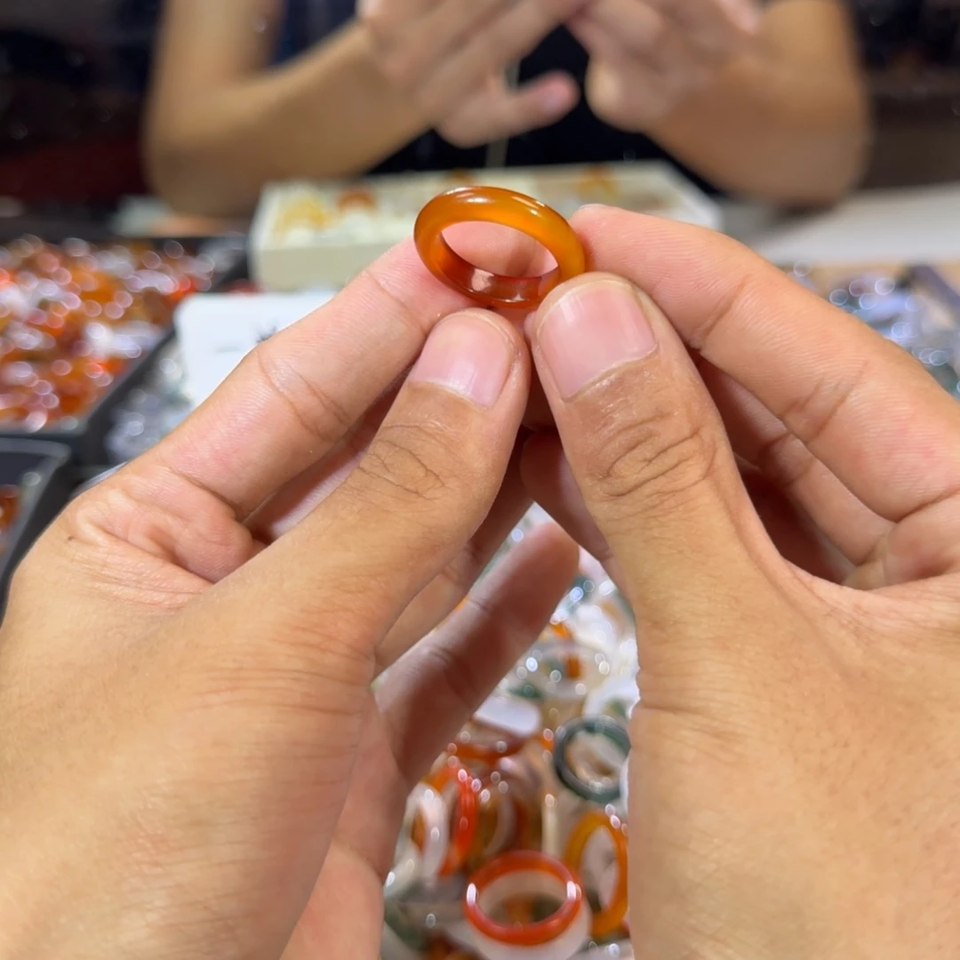 玛瑙/玉髓戒指未镶嵌54号18 圈买三送一有瑕疵