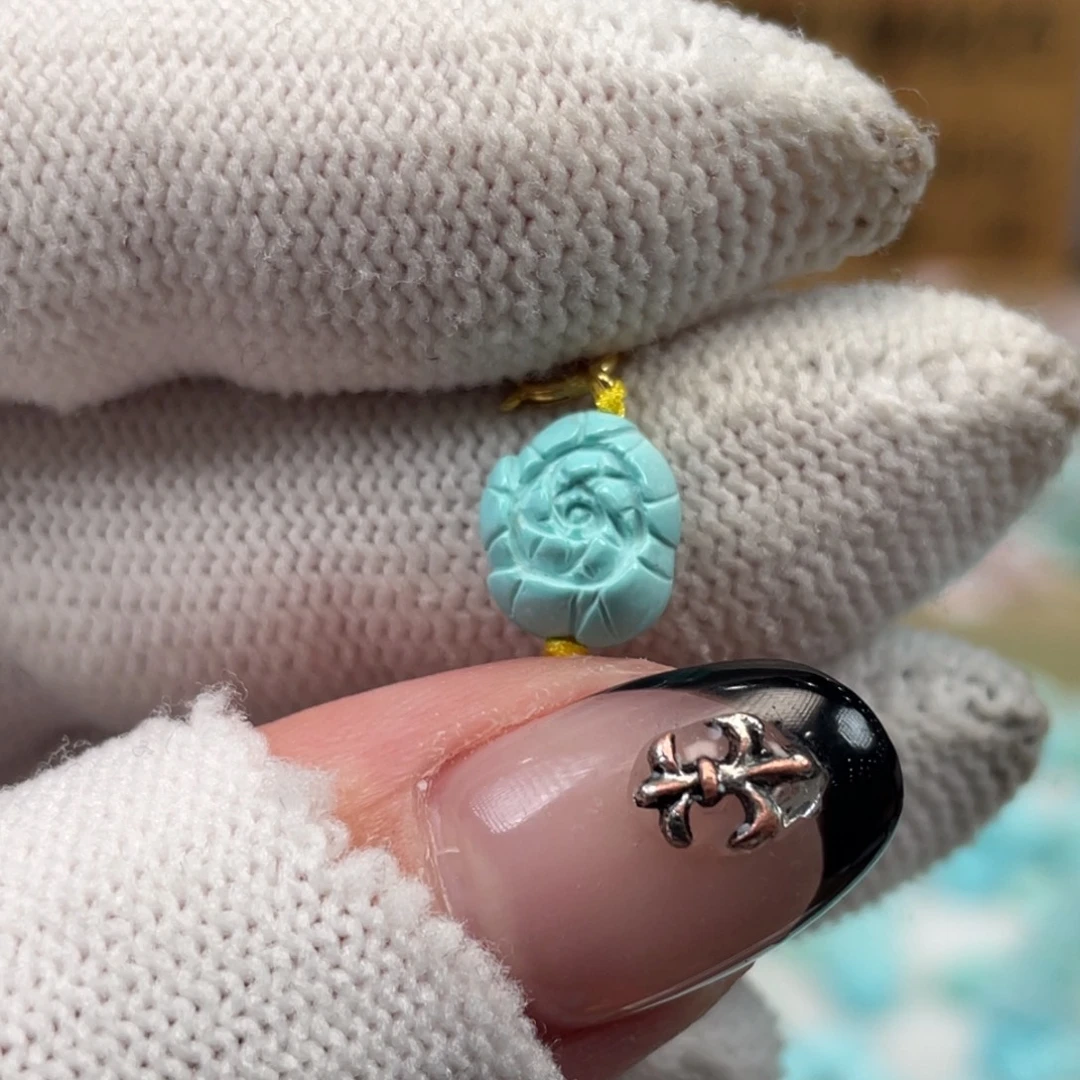 绿松石未镶嵌挂件