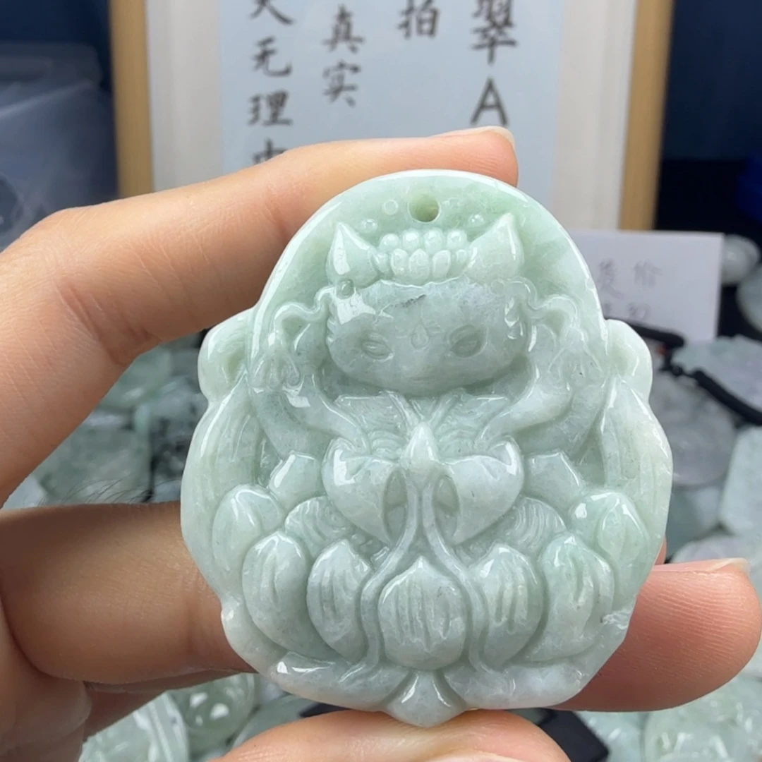 翡翠未镶嵌颈饰翡翠