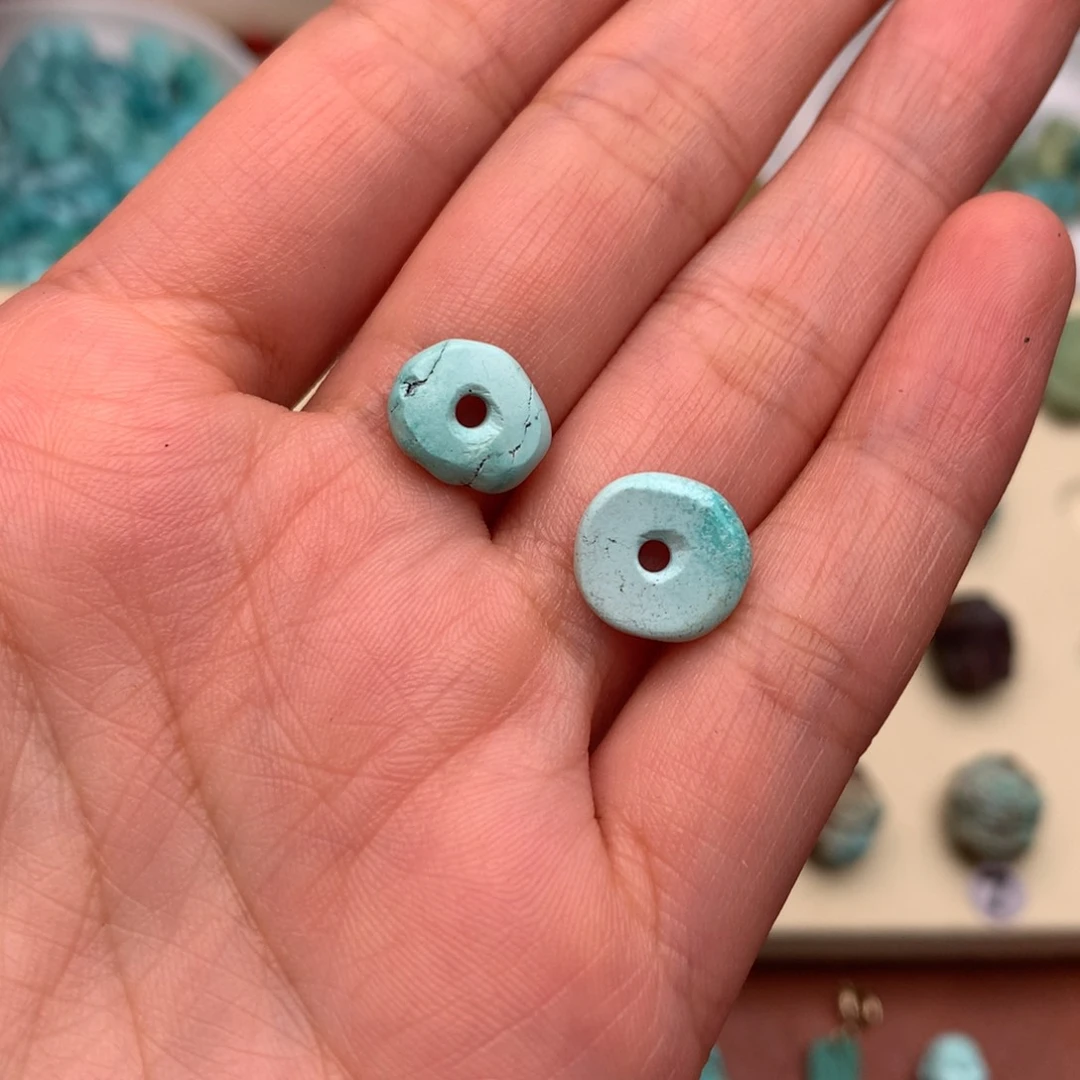 南红玛瑙配饰未镶嵌