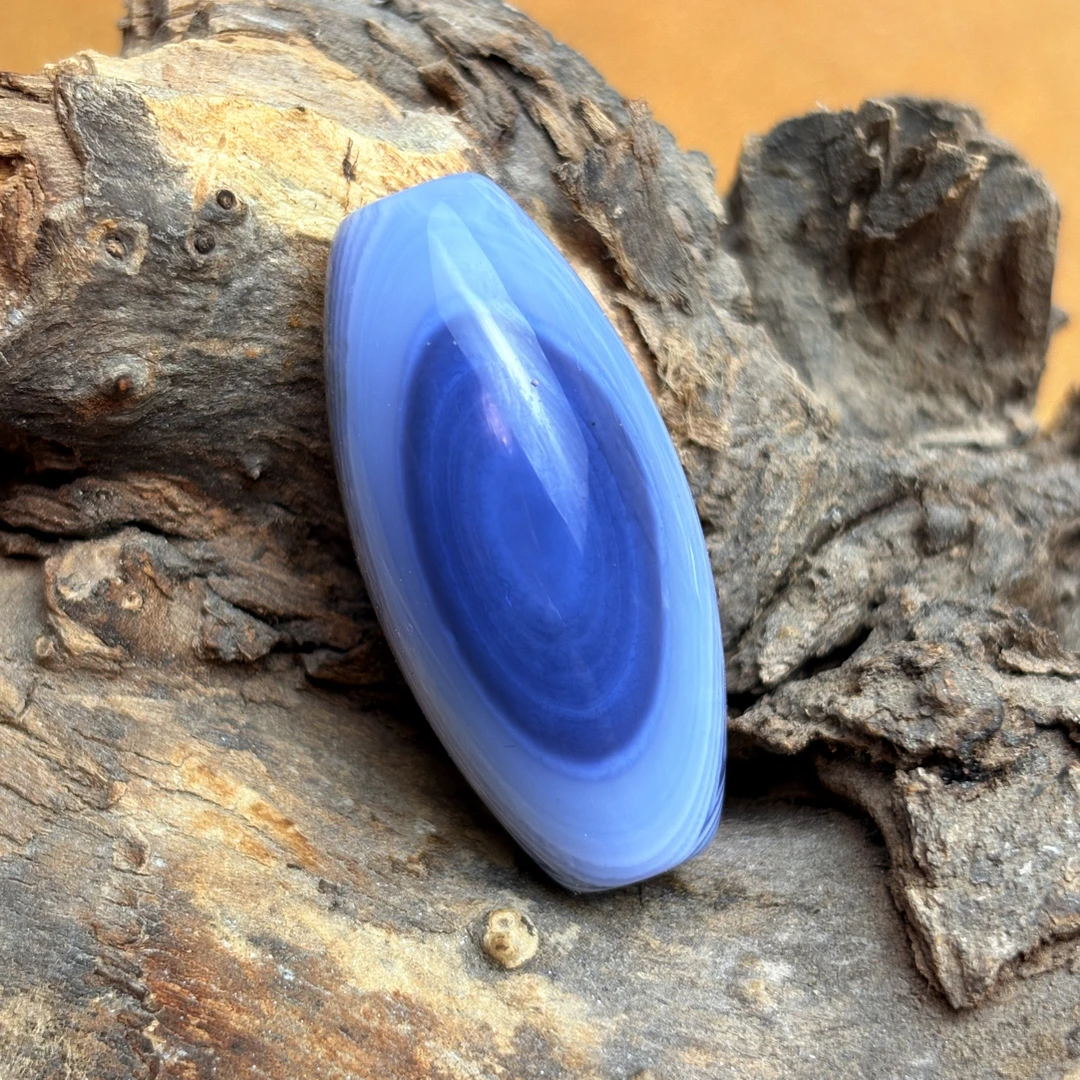 宝蓝圆眼满水晶玛瑙共生体