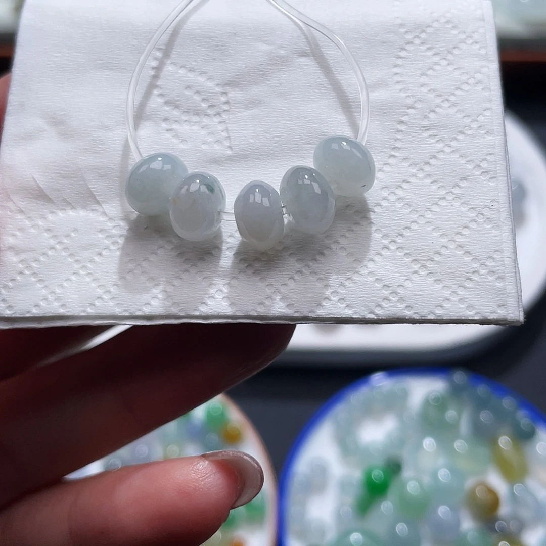 翡翠未镶嵌手链卡8+