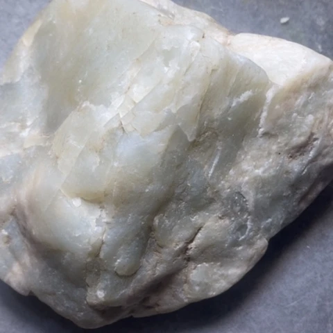 透闪石质玉未镶嵌挂件