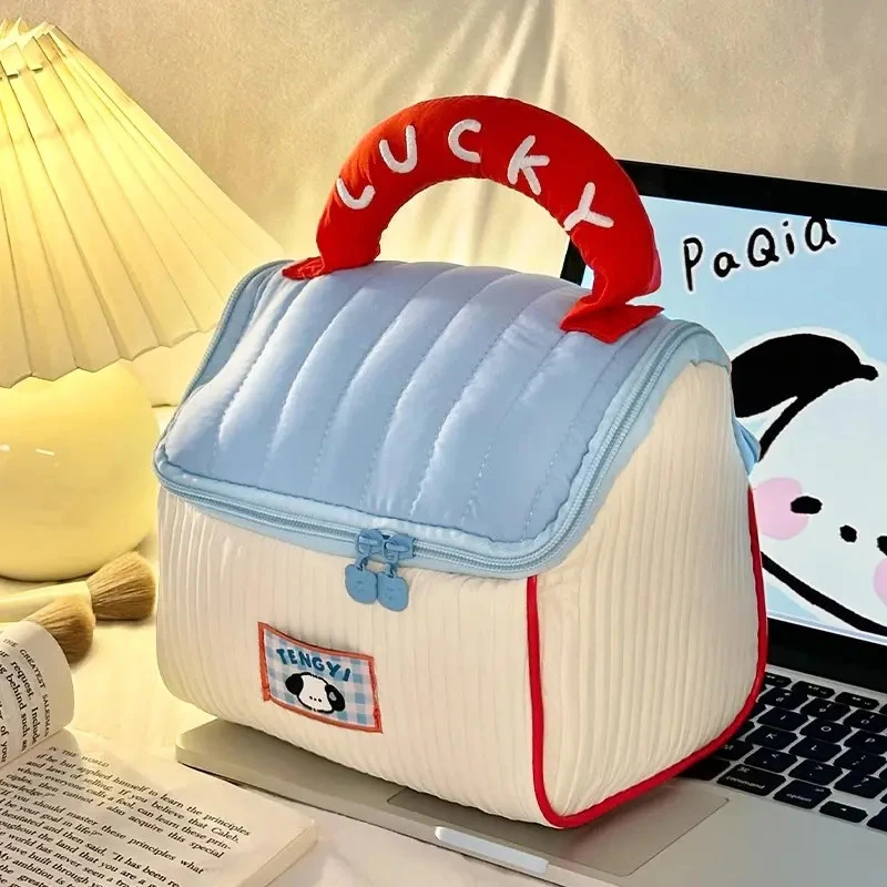 可爱房子化妆包女大容量2025新款便携式旅行洗漱品手提分区高颜值