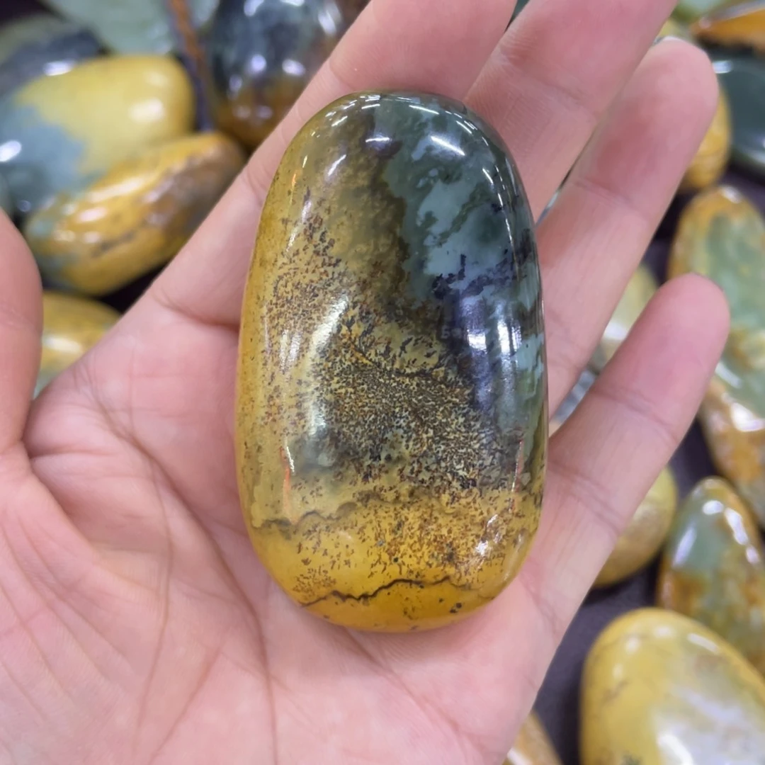 【闪购商品】岫岩河磨玉（透闪石质玉）把件未镶嵌无*