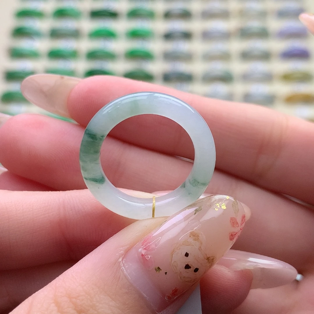 翡翠未镶嵌戒指港12